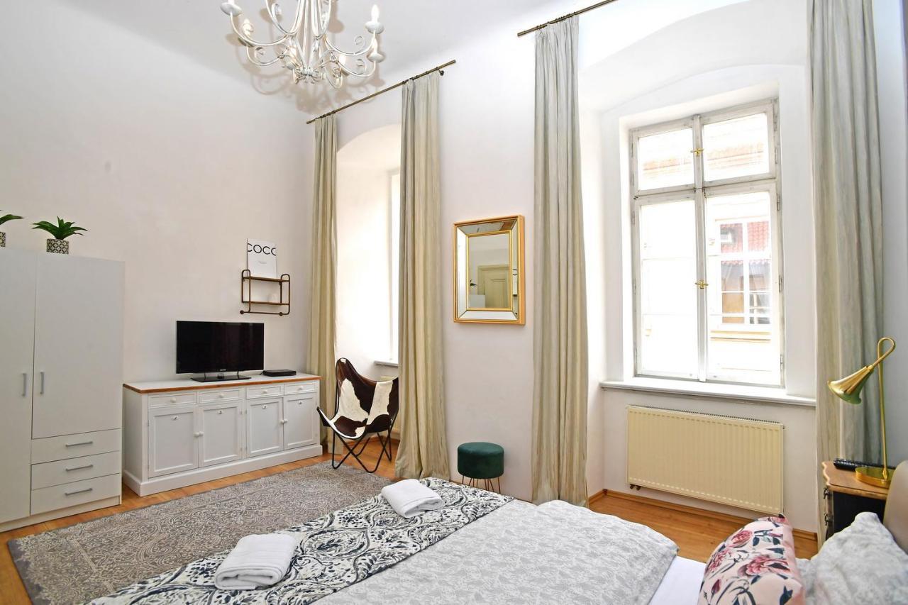 Lovely Little Cosy Apt In Prague Praga Exterior foto